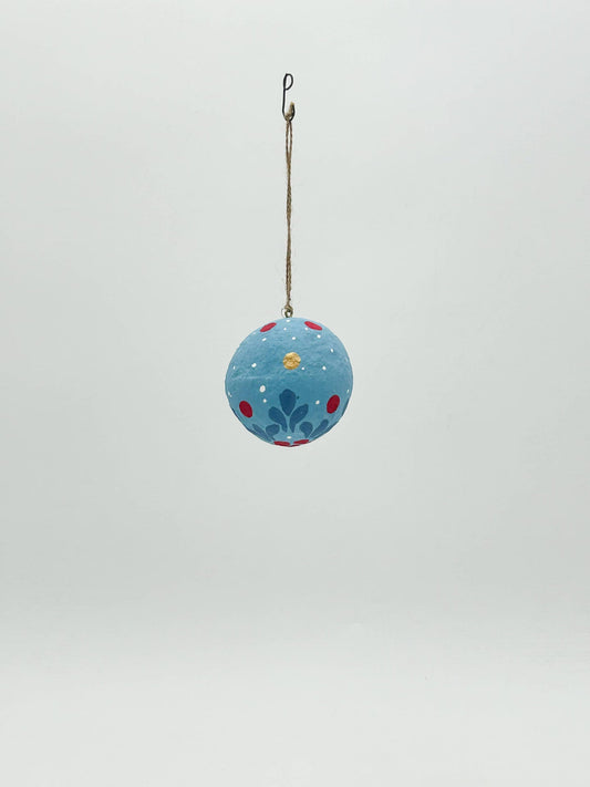 Weihnachtskugel aus Baumwollpulpe