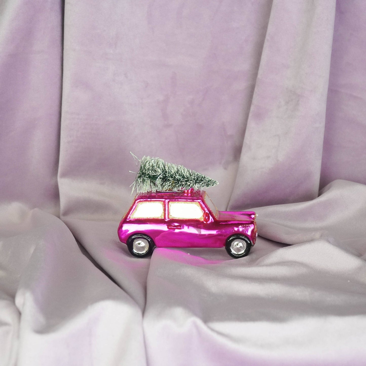 Weihnachtskugel Auto Rosa mit Tannenbaum