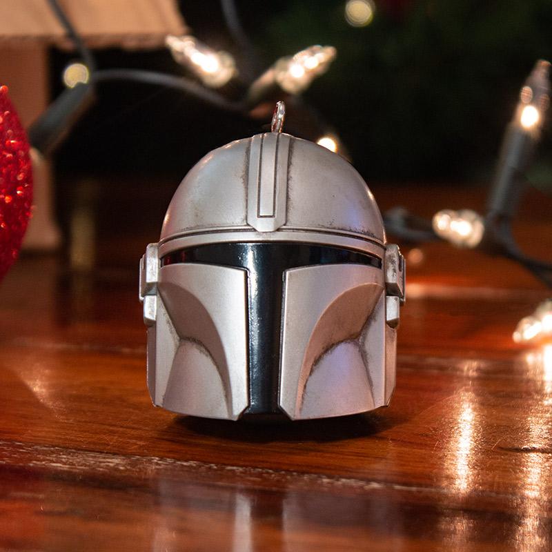 Boule de Noël The Mandalorian 3D par Numskull - 5056280425335