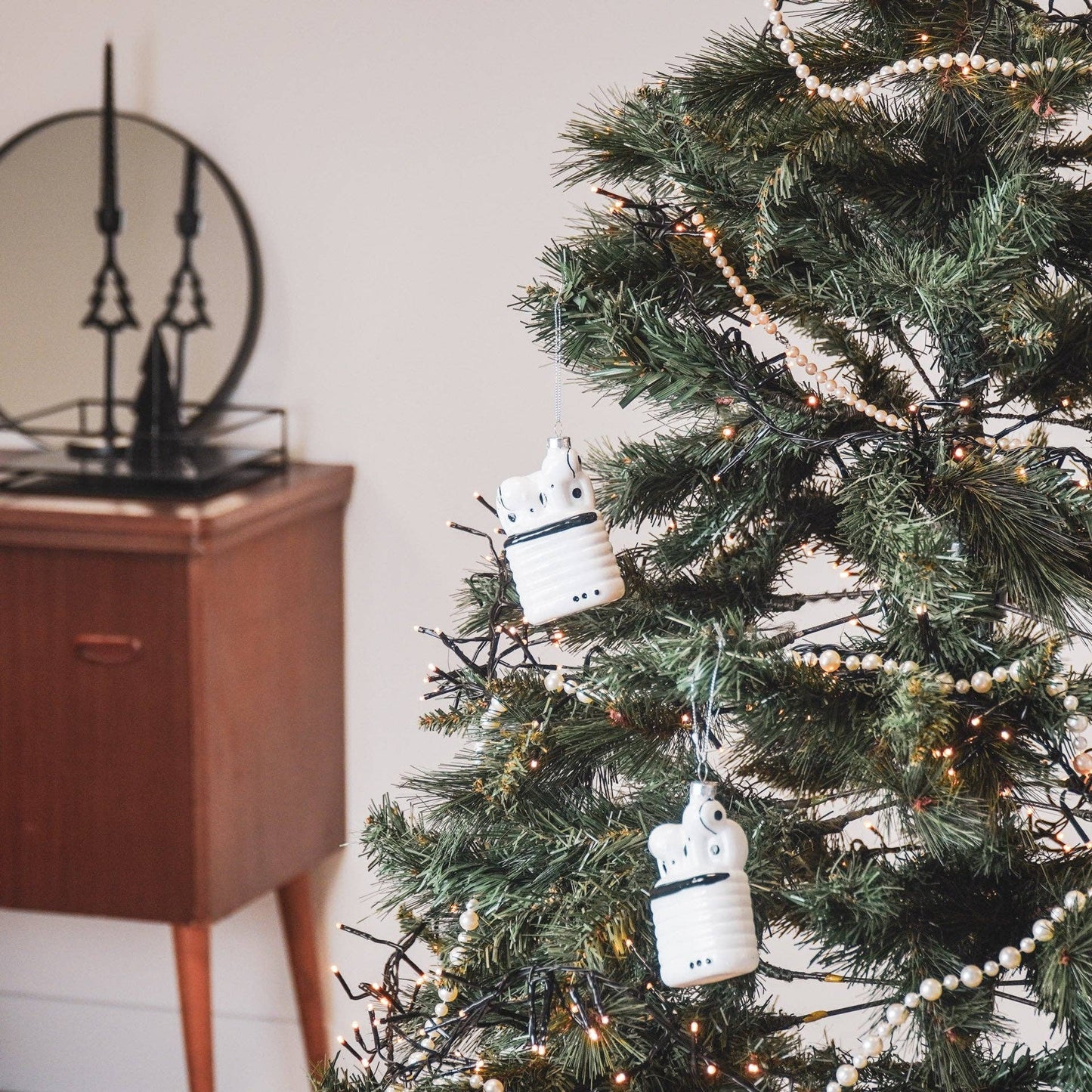 Boule de Noël Airpods par Housevitamin bv